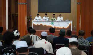 Asisten pemerintahan dan kesejahteraan sosial M. Sofyan saat acara dialog di Kantor MUI Medan, Jumat (25/4/2025). BP/erwan