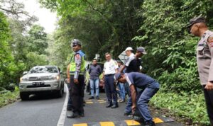 Dinas Perhubungan Sumut Pasang Road Barrier untuk Cegah Kecelakaan di Langkat