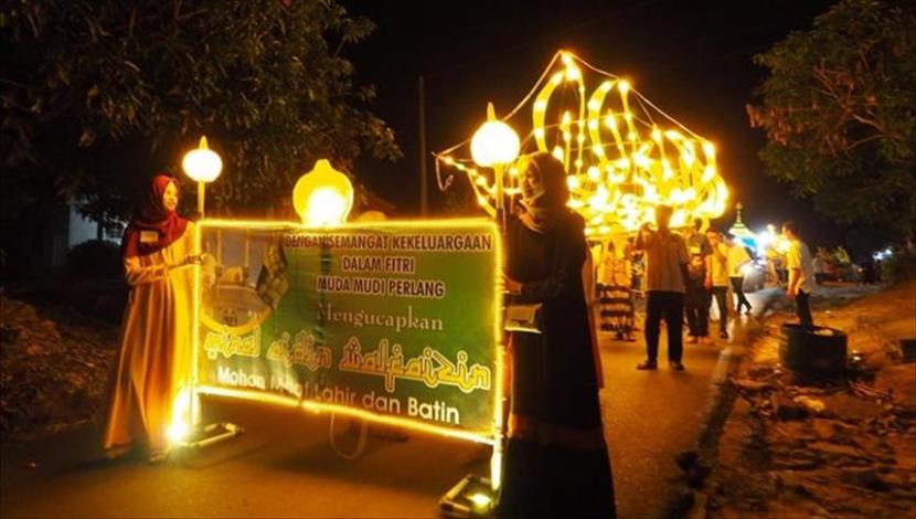 5 Tradisi Lebaran di Indonesia yang Selalu Dinantikan, dari Takbiran hingga Mudik