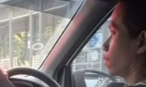 driver taksi online diduga memamerkan kemaluannya (Lambeturah.co.id)