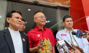 Tim Peradi Bersatu yang melaporkan Roy Suryo Cs atas kasus tudingan ijazah Jokowi Palsu (lambeturah.co.id)