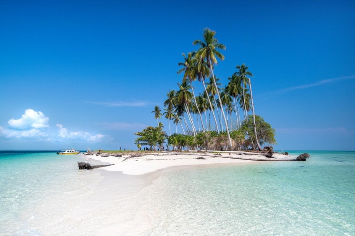 10 Wisata Air di Kalimantan yang Wajib Dikunjungi, Cocok Buat Healing