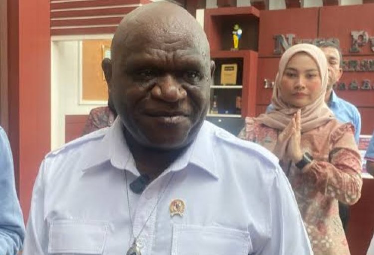 Menteri Hak Asasi Manusia (HAM) Natalius Pigai (lambeturah.co.id)