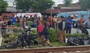 KA Malioboro Ekspres Tabrak 7 Motor di Magetan, 4 Orang Tewas (detik.com)