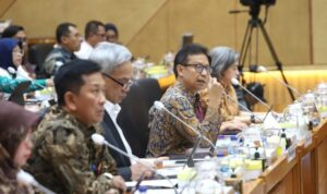 Pernyataan Menkes Soal Gaji dan Kesehatan Dikritik DPR (kompas.com)