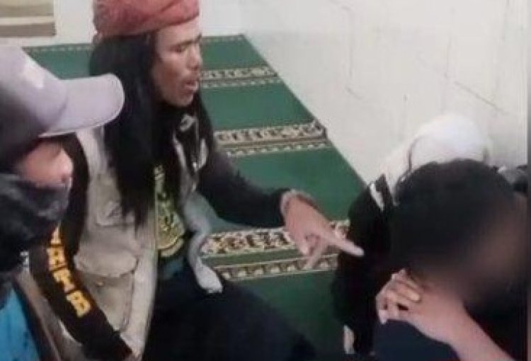 dua pelajar di Garut kepergok diduga tengah berbuat mesum di masjid di Garut (lambeturah.co.id)