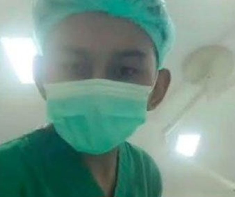 dua tenaga kesehatan (nakes) live TikTok (Lambeturah.co.id)