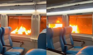 Bangun Tidur, Penumpang Kereta Lihat Kobaran Api dari Jendela (lambeturah.co.id)