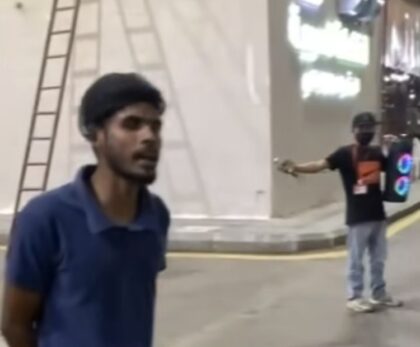 Pedagang di Arab Saudi, Jualan Sambil Bilang Bapak Aing (Lambeturah.co.id)