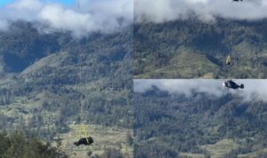 Helikopter Angkut Mobil Mewah ke Puncak Ilaga Papua, Netizen (lambeturah.co.id)