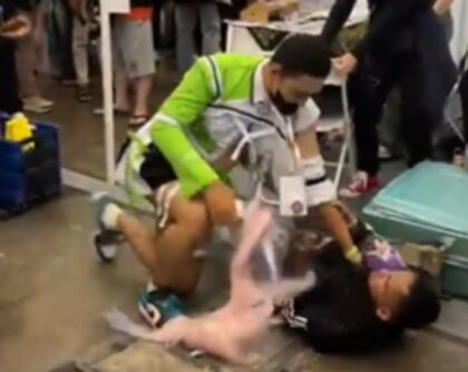 Seorang Cosplayer Tangkap Pencopet di Comifuro 2025 (Lambeturah.co.id)