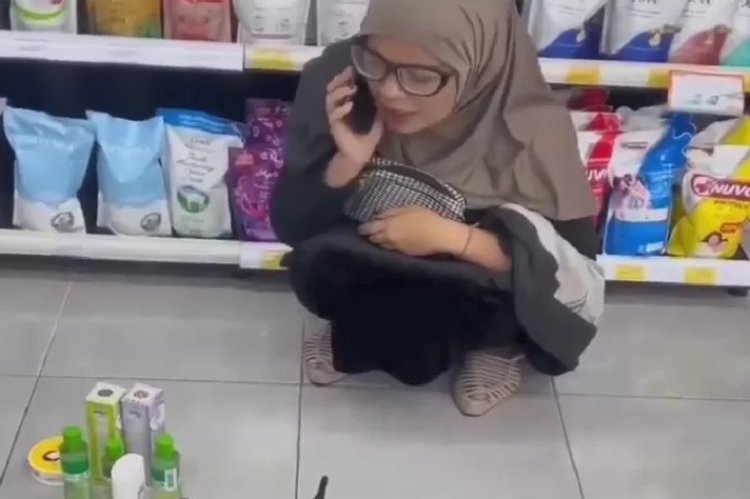 Wanita Kepergok Curi Barang di Minimarket Gegerkalong, Aksinya Terekam Jelas CCTV (lambeturah.co.id)