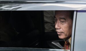 Polisi panggil keluarga Jokowi terkait aduan ijazah palsu UGM (kompas.com)