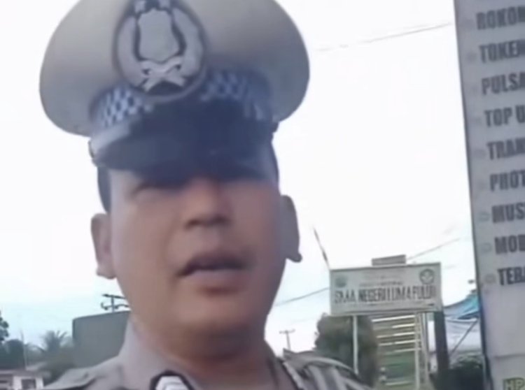 Polisi Tilang Pengendara, Tapi Motornya Sendiri Nunggak Pajak 5 Tahun (kompas.com)