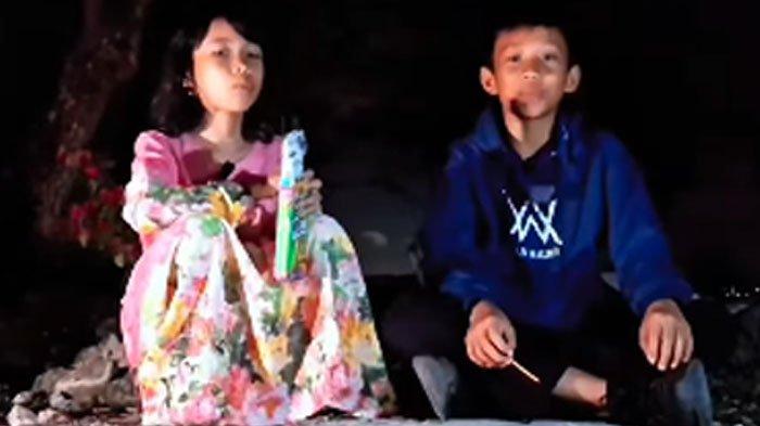 Viral Bocah dan Adiknya Uji Nyali di Kuburan, Patahkan Mitos Hantu dengan Penjelasan Ilmiah