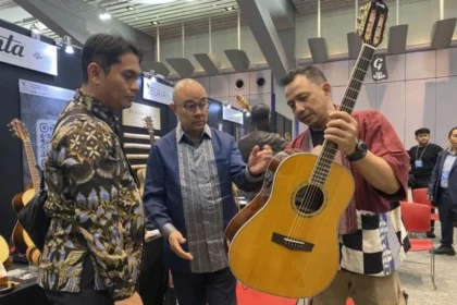 Gitar Indonesia Tembus Pasar Global Lewat Sound Messe Osaka 2025