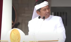 Gubernur Dedi Mulyadi Awasi Proses Pendaftaran Sekolah Kebangsaan