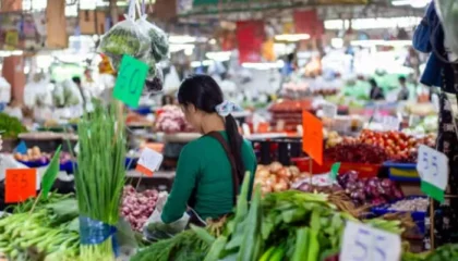 Harga Bahan Pokok Hari Ini Naik Turun, Cek Daftar Terbarunya!