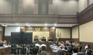 Heboh! Harun Masiku Kirim Foto Bareng Hasto & Djan Faridz Saat Urus Fatwa PAW di MA