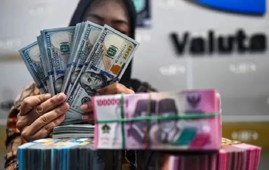 Nilai Tukar Rupiah Melemah, Sentimen Ekonomi AS Jadi Pemicu