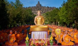 Sejarah dan Arti Penting Hari Raya Waisak bagi Umat Buddha