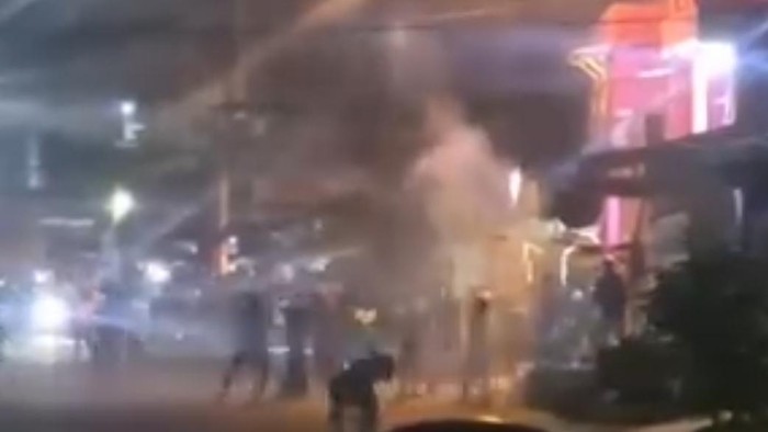 Tawuran Antar Remaja Kembali Pecah, Kapolsek Terluka Saat Bubarkan Bentrokan Brutal