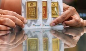 Update Harga Emas Hari Ini, Turun Drastis ke Rp1,866 Juta per Gram