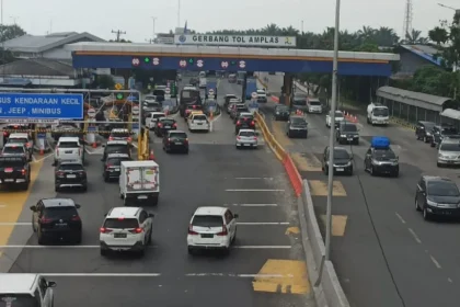 Volume Kendaraan Tol Belmera Meningkat Tajam saat Libur Panjang, Catat 86 Ribu Kendaraan