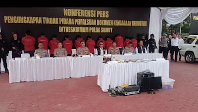 Kapolda Sumut, Irjen Whisnu bersama dengan anggotanya memaparkan pengungkapan kasus.(Istimewa).