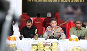 Kepolisian ketika memaparkan pengungkapan kasus narkotika.(Istimewa)