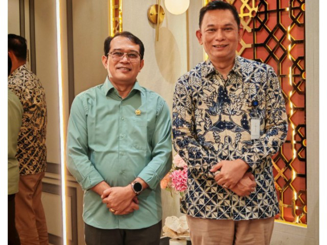 Kepala BI Sumut, Rudi Brando Hutabarat (kanan) bersama anggota DPD RI.(Istimewa)