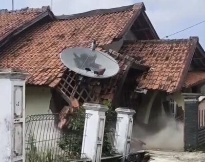 Tanah Bergerak di Purwakarta (lambeturah.co.id)