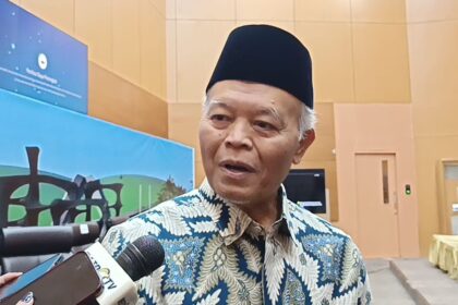 Wakil Ketua MPR RI Hidayat Nur Wahid (Kompas.com)