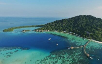 4 Pulau Cantik di Indonesia Dijual di Situs Internasional (lambeturah.co.id)