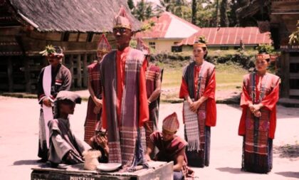 7 Daftar Suku di Sumatera Utara Beserta Keunikannya Masing-Masing
