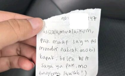 Wanita Ini Tanggung Jawab Usai Tak Sengaja Tabrak Mobil Orang (lambeturah.co.id)