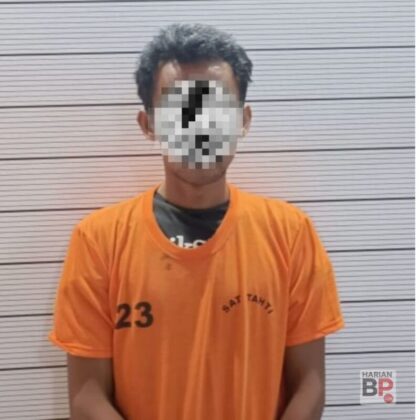 pelaku yang diamankan petunjuk kepolisian.(istimewa)