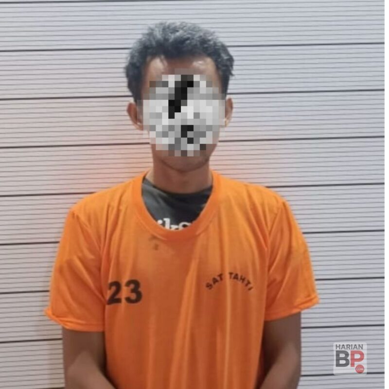 pelaku yang diamankan petunjuk kepolisian.(istimewa)