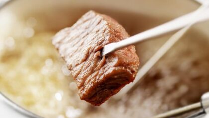 Cuma 5-30-7 Menit! Cara Rebus Daging Sapi Agar Empuk Tanpa Presto