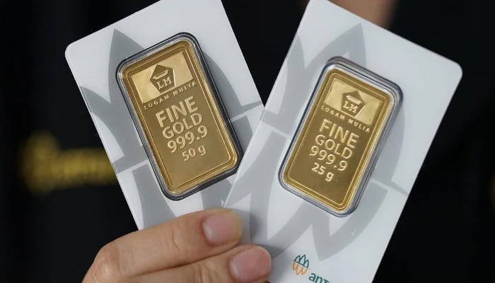 Harga Emas Antam Hari Ini Turun Rp7.000, Cek Daftar Terbaru dan Pajaknya