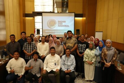 Direktur Direktorat Pemberdayaan dan Partisipasi Masyarakat Gizi Nasional (BGN) Tengku Syahdana saat foto bersama. BP/ist