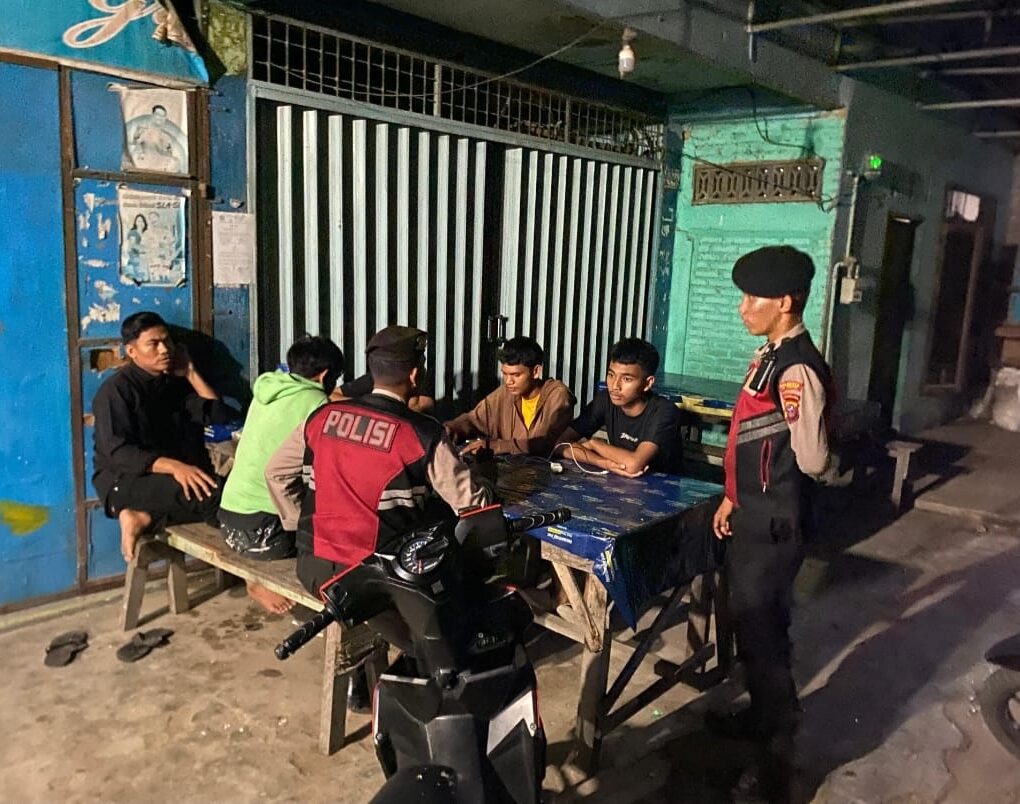 Polisi melakukan patroli.(istimewa)