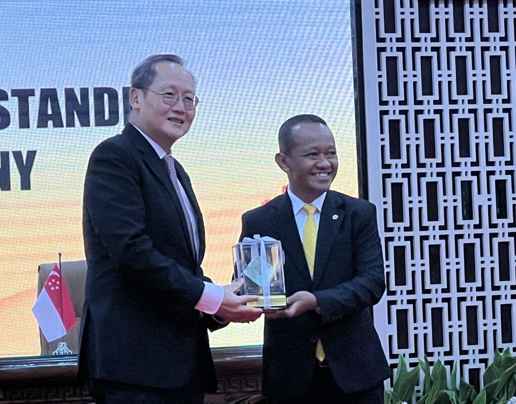 Investasi Rp1.627 Triliun! Indonesia-Singapura Bangun Panel Surya dan Kawasan Industri Hijau