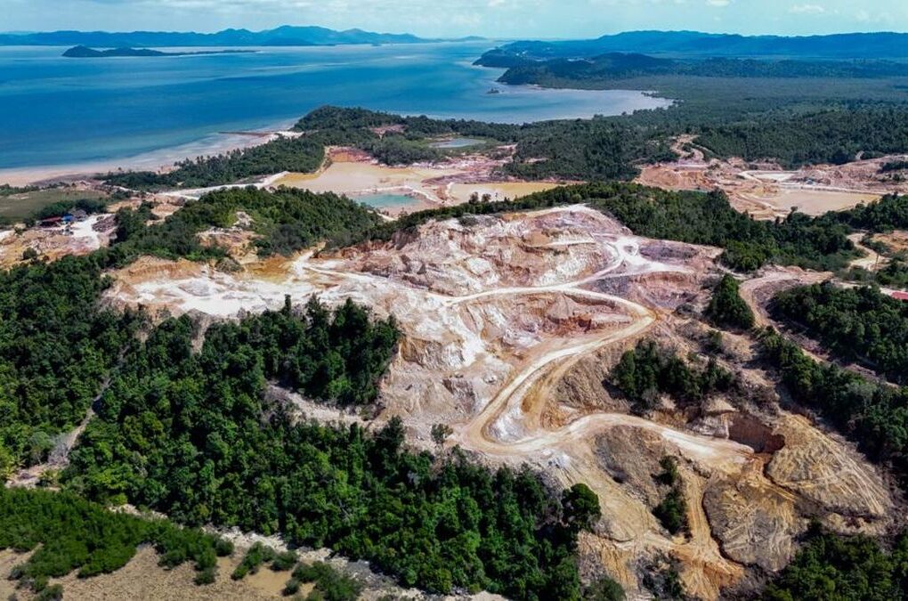 KKP Bongkar Tambang Ilegal di Pulau Kecil Citlim, Lingkungan Karimun Terancam