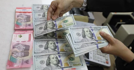 Kurs Rupiah Melemah Imbas Perang Iran-Israel dan Kuatnya Dolar AS