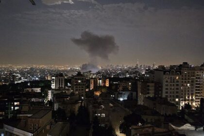 Minyak Naik Tajam, Bitcoin dan IHSG Anjlok Usai Serangan Israel ke Iran`