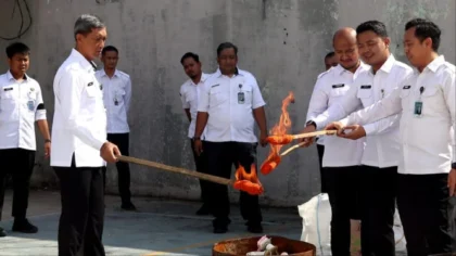 Razia Lapas Bekasi Temukan HP Rakitan hingga Barang Terlarang