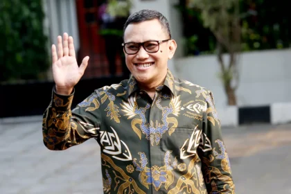 Profil Abdul Kadir Karding Menteri Perlindungan Pekerja Migran