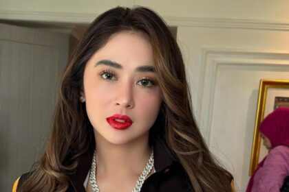 Profil Dewi Perssik dan Sumber Kekayaannya yang Jarang Diketahui