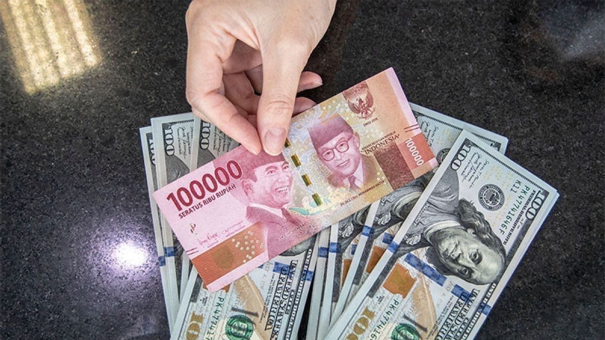 Kurs Rupiah Hari Ini Melemah Jadi Rp16.222 per Dolar AS, Awal Pekan Masih Tertekan